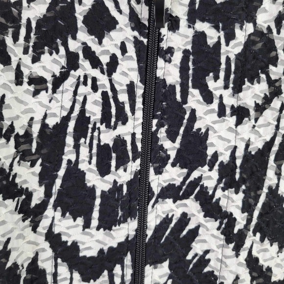 Chicos Travelers Womens Jacket Top Size 1 Medium Black White Full Zip - Picture 4 of 10